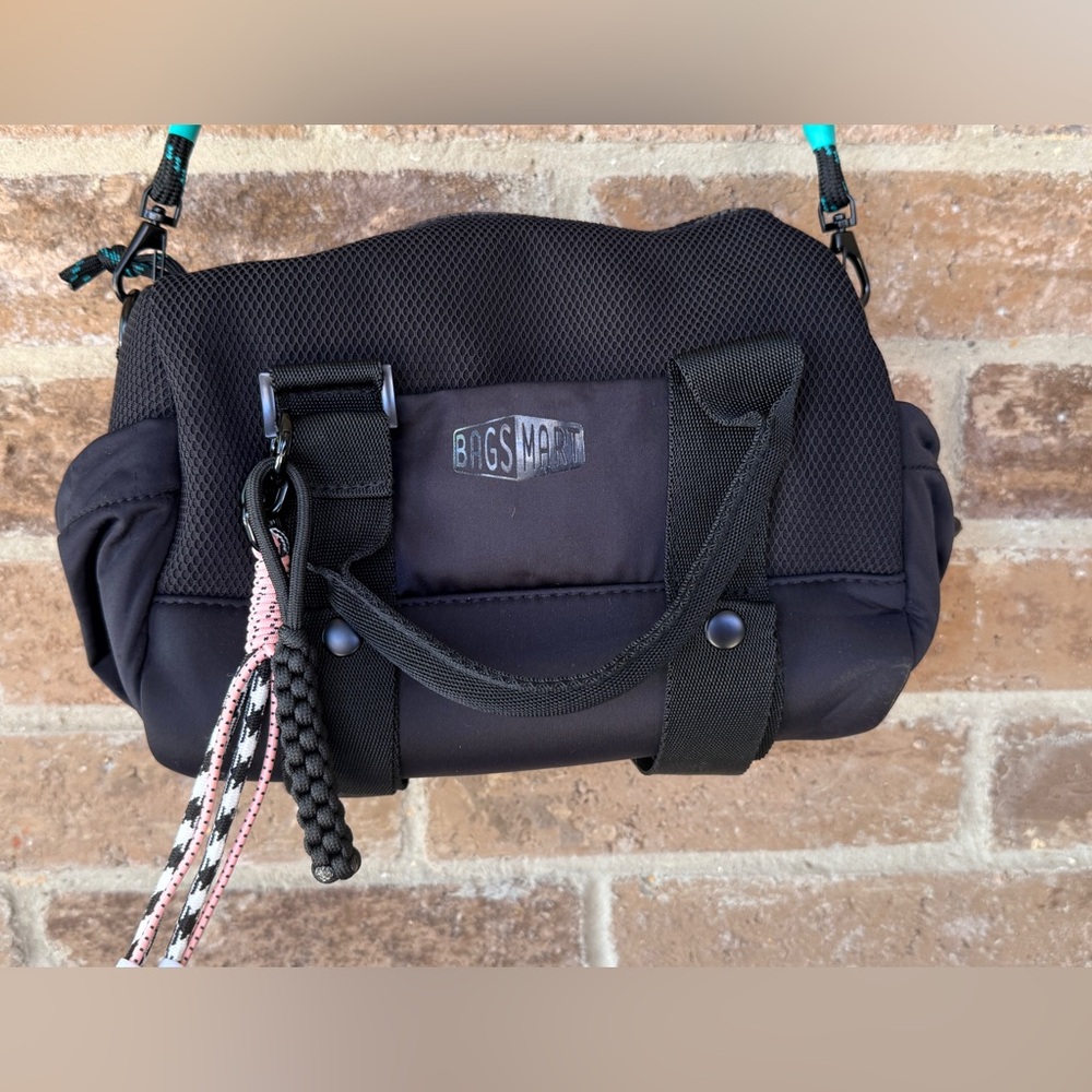 BAGSMART Black Compact Crossbody Bag